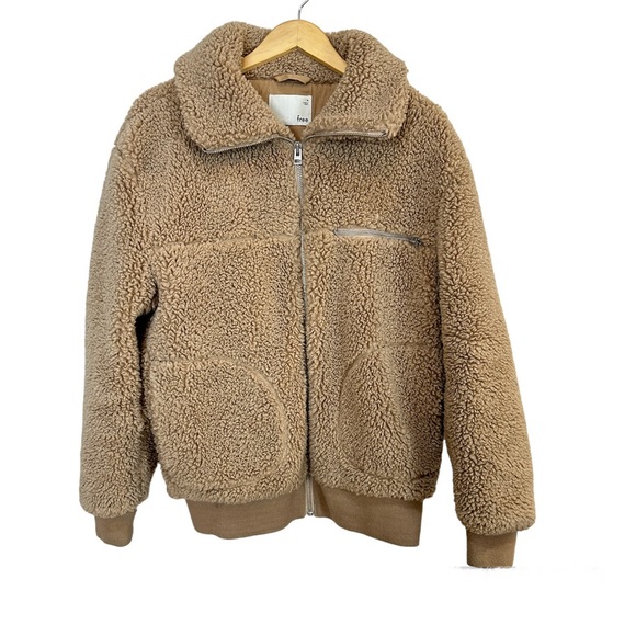 Aritzia Jackets & Blazers - Wilfred Free Teddy Sherpa Jacket‎ Camel Tan Women’s Sz Medium